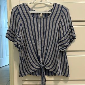Women’s top size small